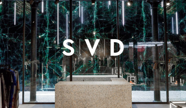  המֵכּה של הסניקרס: SVD | חנויות הסניקרס הכי שוות בברצלונה