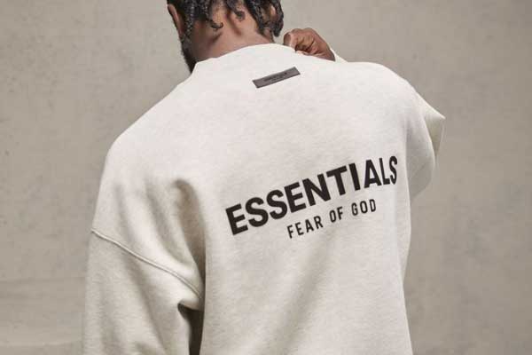 בגדים של אסנשיאלס: כל הביגוד של Essentials Fear of God